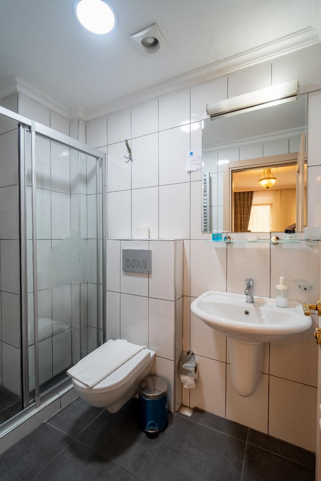 Sultanahmet Cesme Hotel Economy Double Room 9