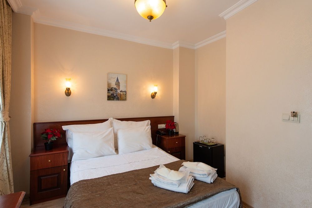Sultanahmet Cesme Hotel Economy Double Room 9