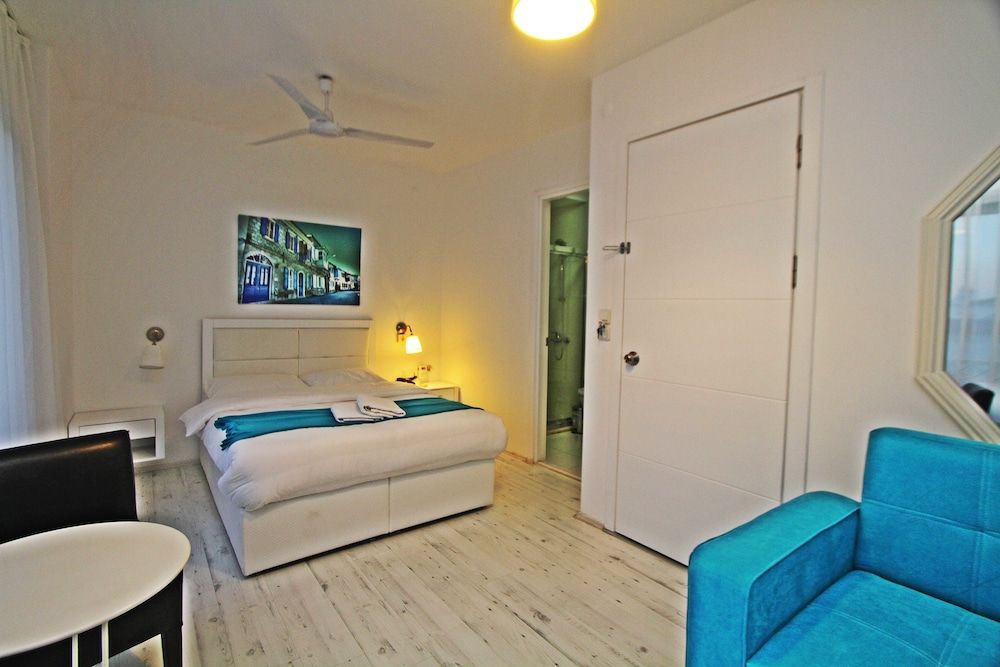 Larimar Boutique Hotel Deluxe Double Room, Sea View 3