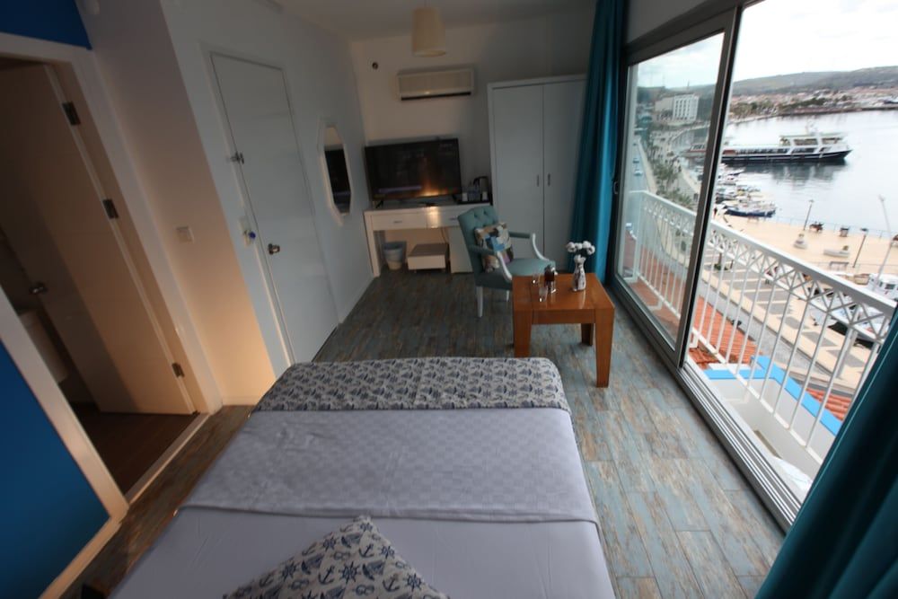 Larimar Boutique Hotel Deluxe Double Room, Sea View 16