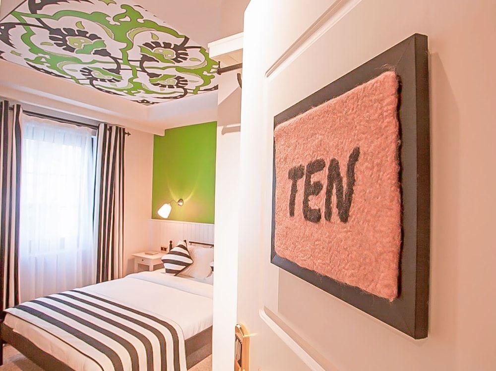 Araf Hotel Standard Room 8