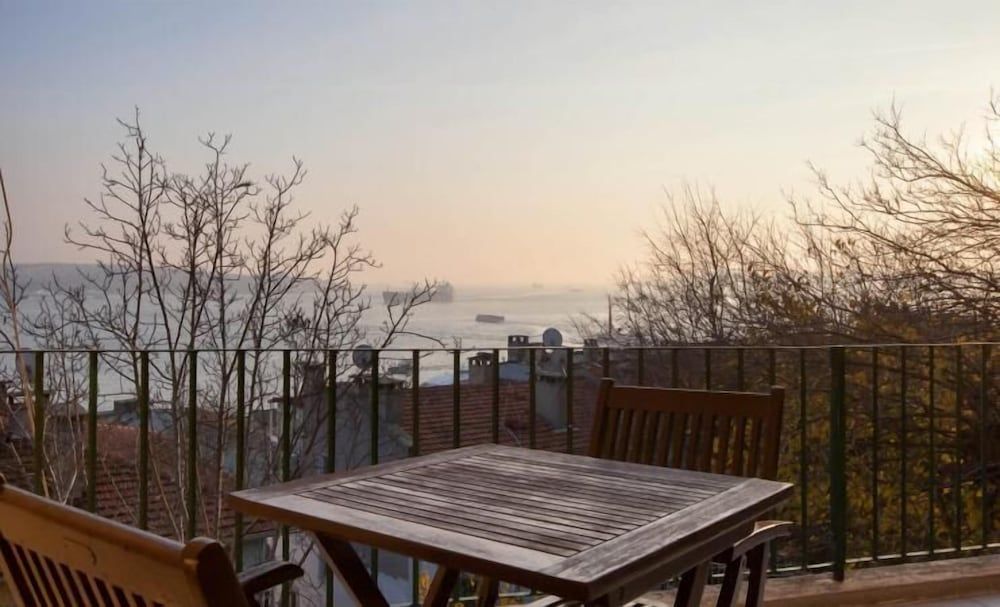 Tarus Bosphorus Apartments Besiktas Apartment, 3 Bedrooms, Terrace, Sea View 17