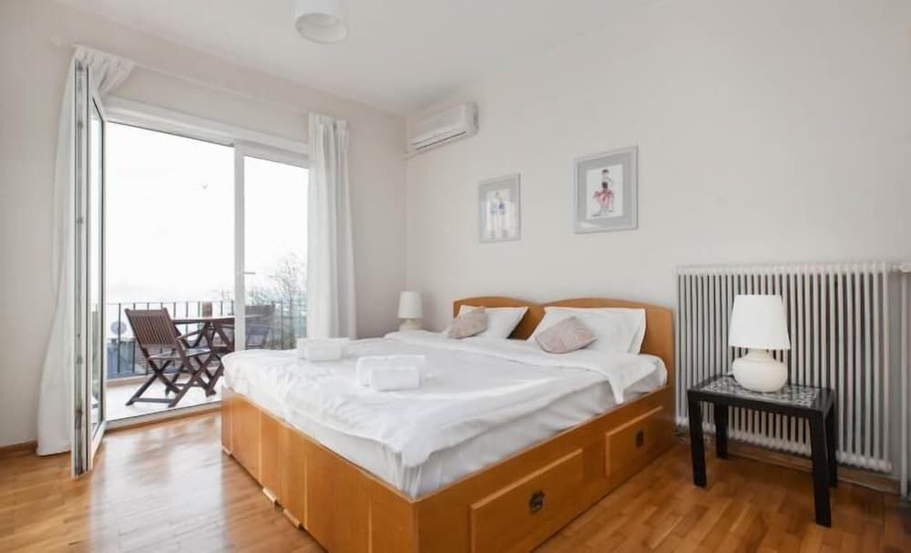 Tarus Bosphorus Apartments Besiktas Apartment, 3 Bedrooms, Terrace, Sea View 11