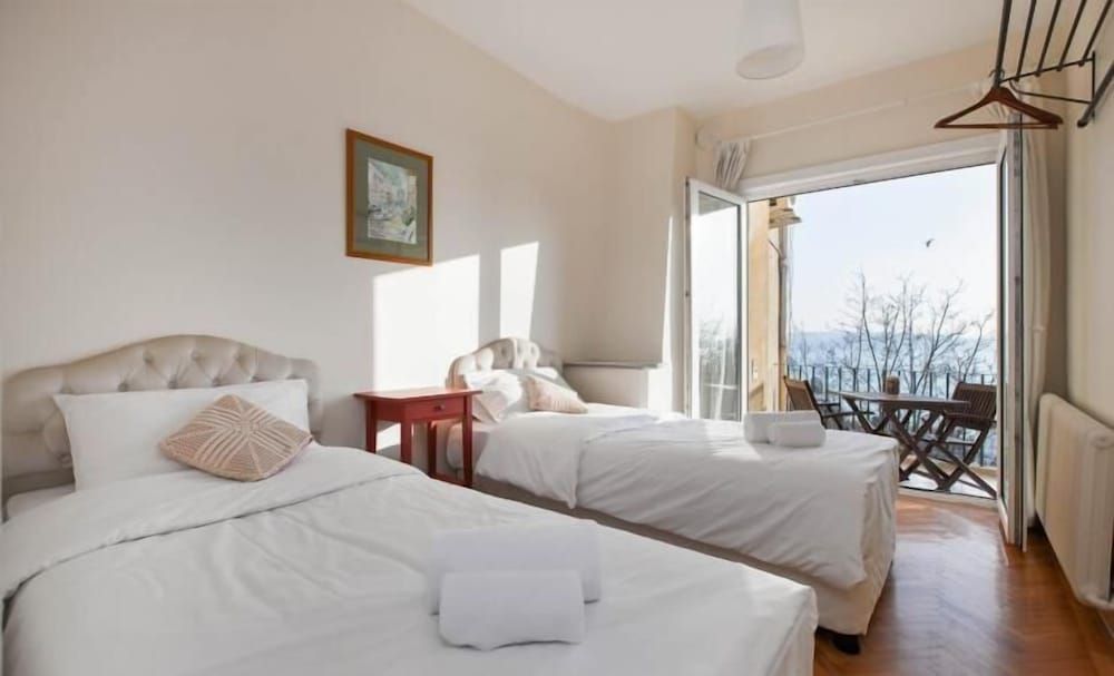 Tarus Bosphorus Apartments Besiktas Apartment, 3 Bedrooms, Terrace, Sea View 12