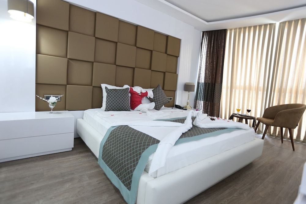 Elips Royal Hotel & Spa Standard Double or Twin Room 2