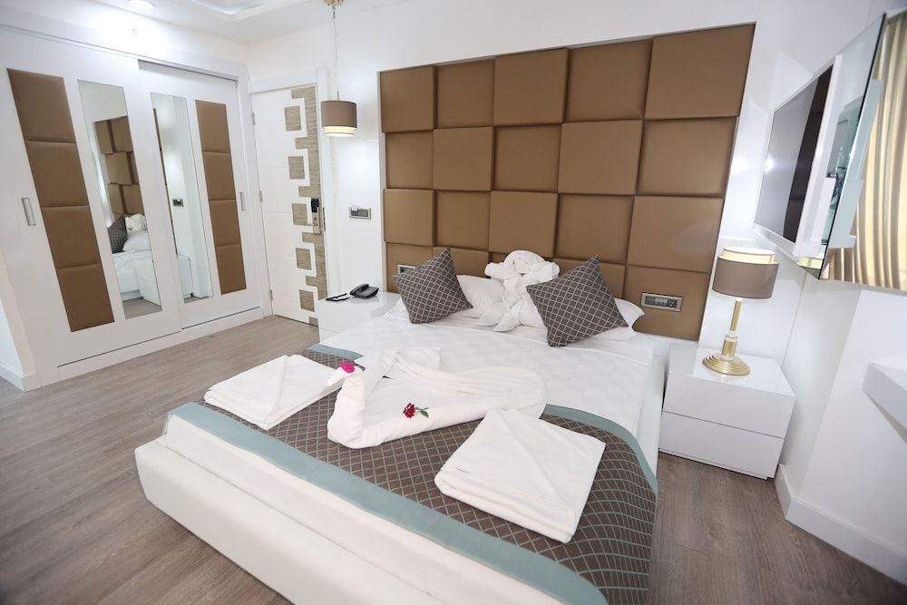 undefined Elips Royal Hotel & Spa 3