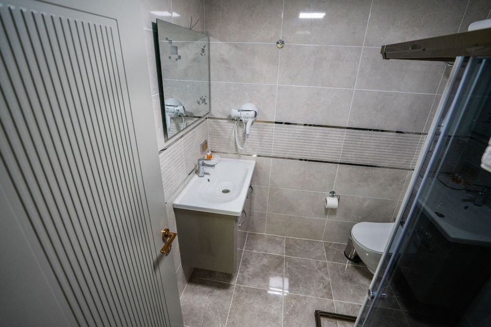 Lion City Hotel Kizilay Twin Room 6