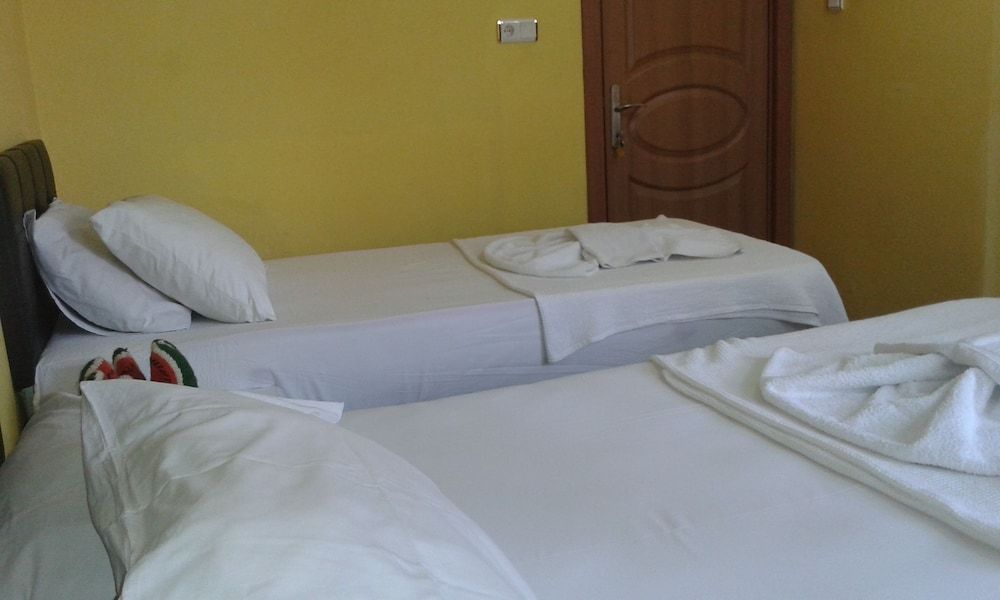 Bereket Apart Hotel Classic Triple Room 2