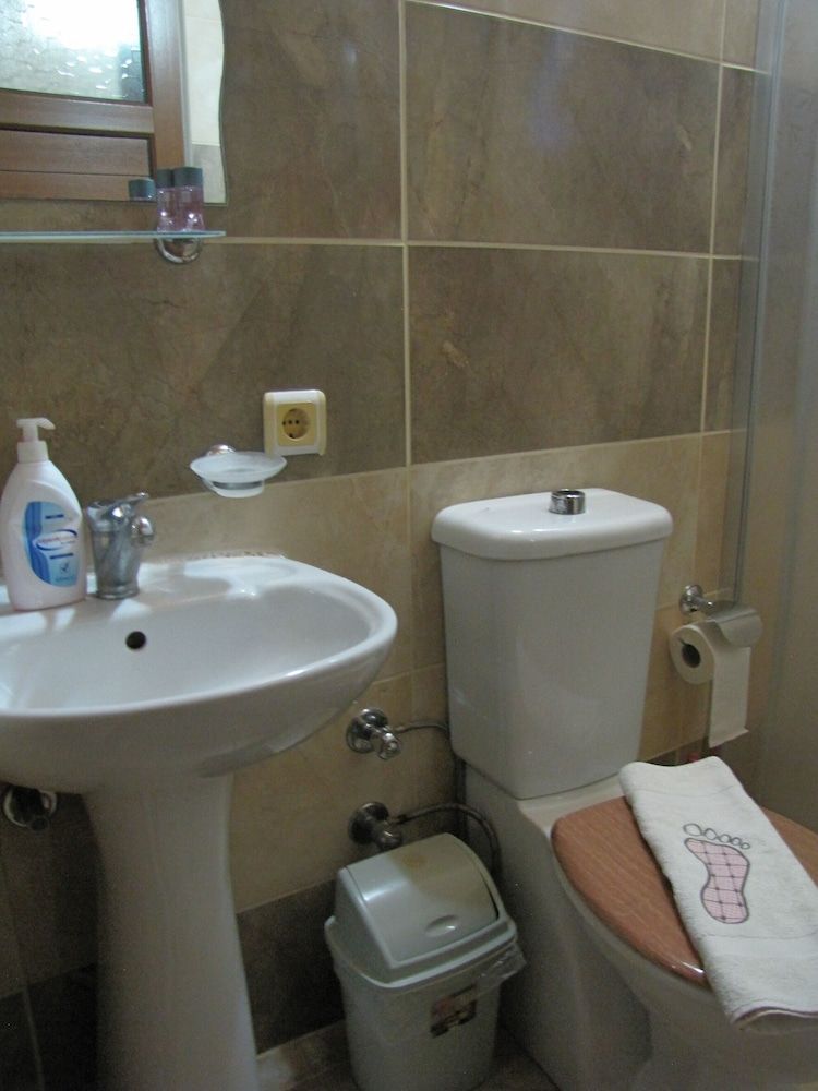 Ali Baba's House Family Twin Room, 1 Bedroom, Non Smoking, Garden View 18