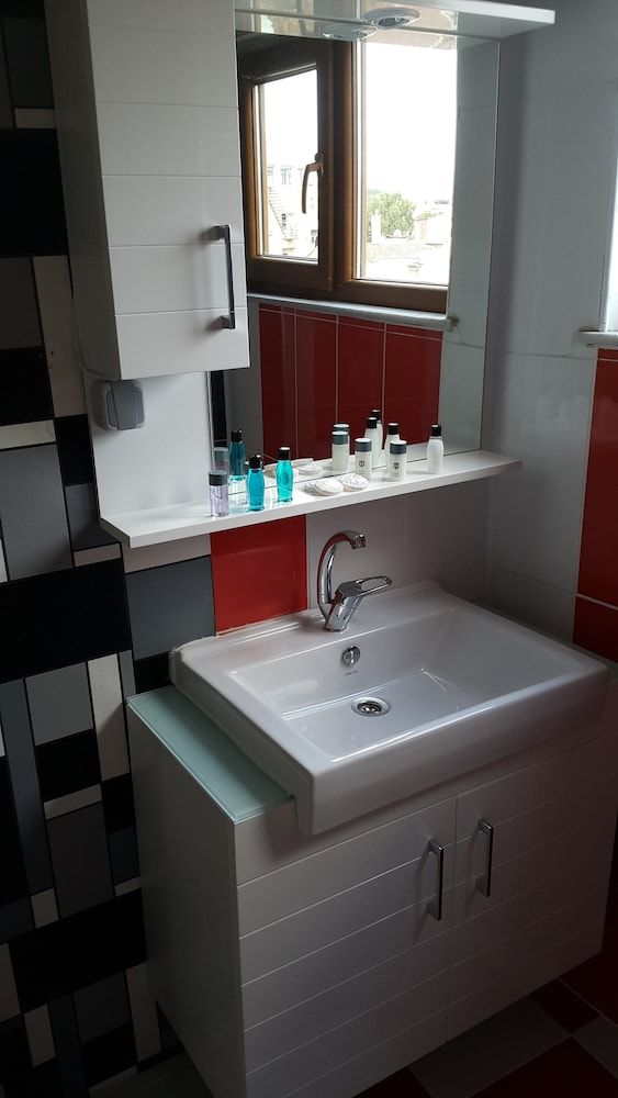 undefined MyRa Residence 7