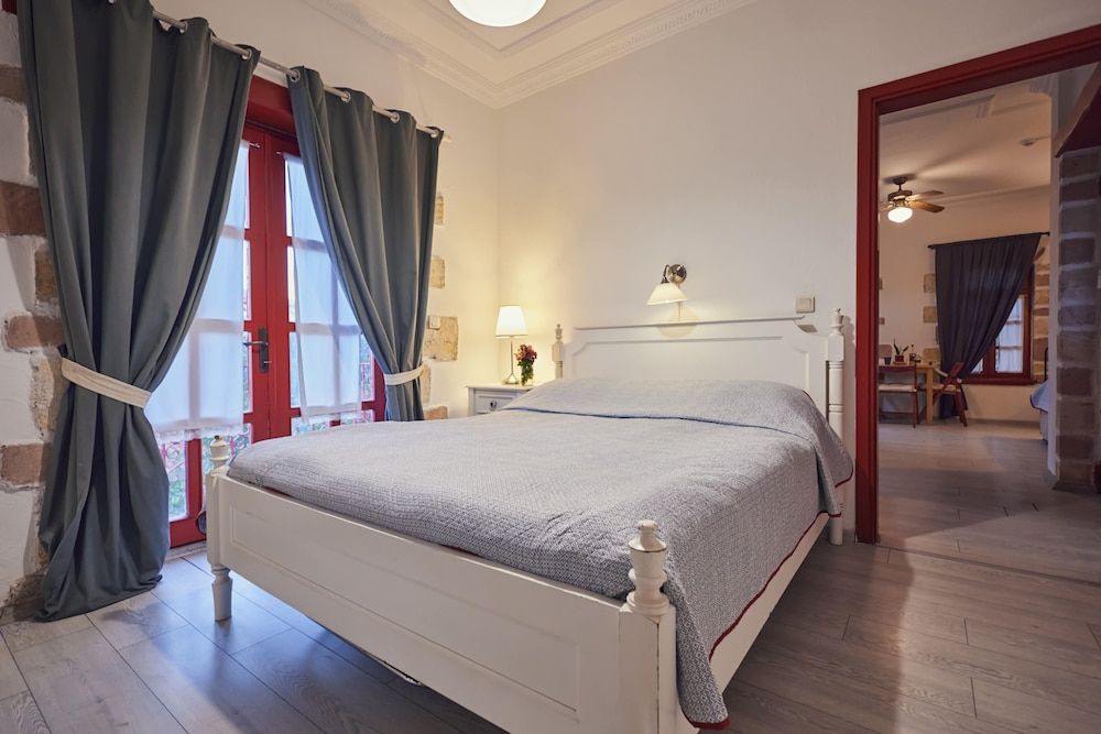 Alacati Zeytin Konak Hotel