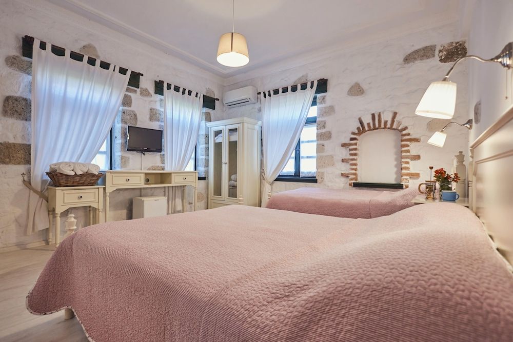 Alacati Zeytin Konak Hotel Standard Double Room 12