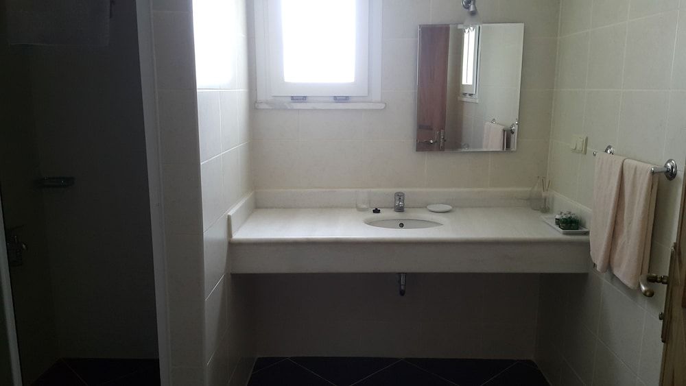 Ece Hotel Sovalye Island Standard Twin Room, 2 Twin Beds, Sea View 14