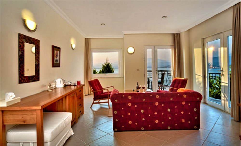 undefined Ece Hotel Sovalye Island