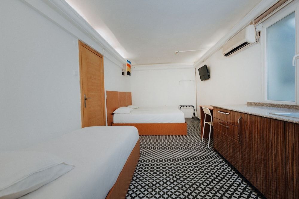 Standard Triple Room, Smoking