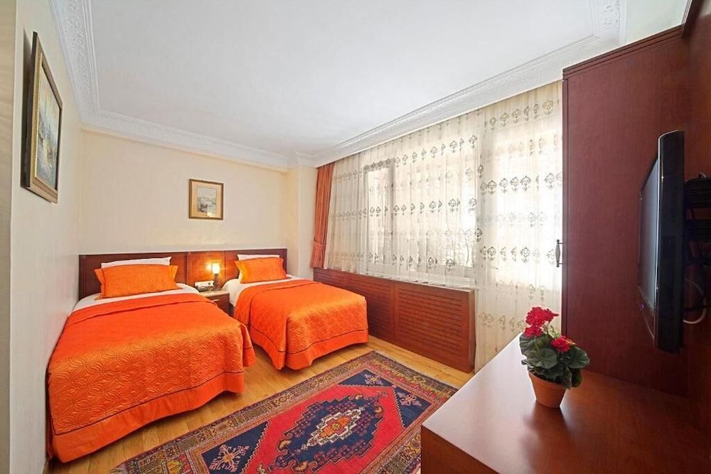 undefined Dilhayat Kalfa Hotel