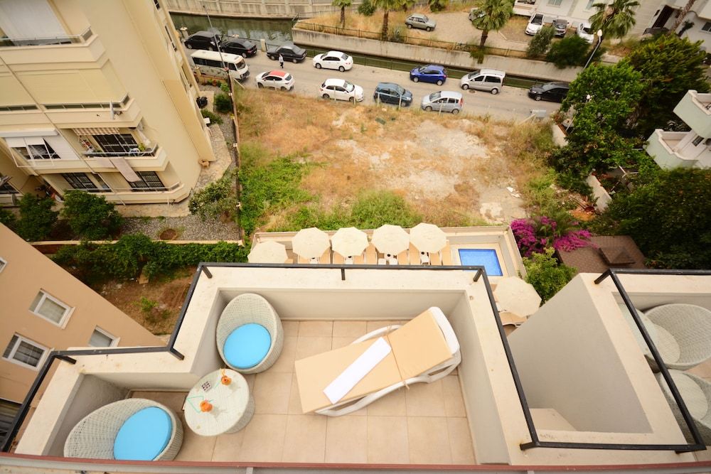 City Hotel Marmaris Triple Suite, Terrace 4