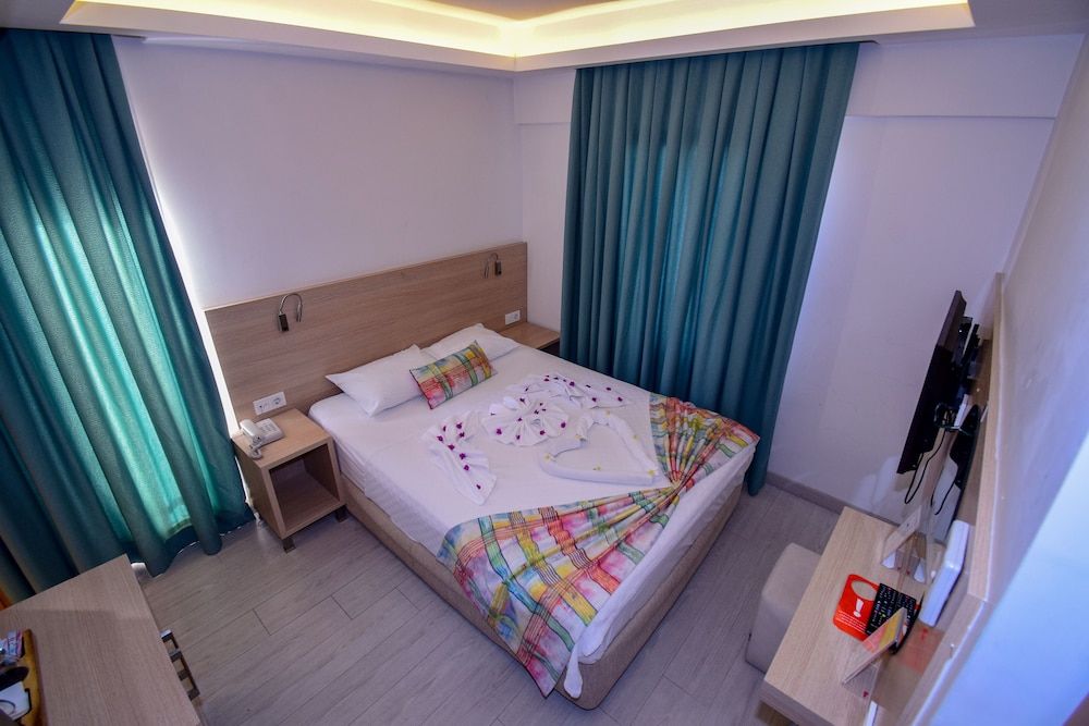 City Hotel Marmaris Standard Double Room 4