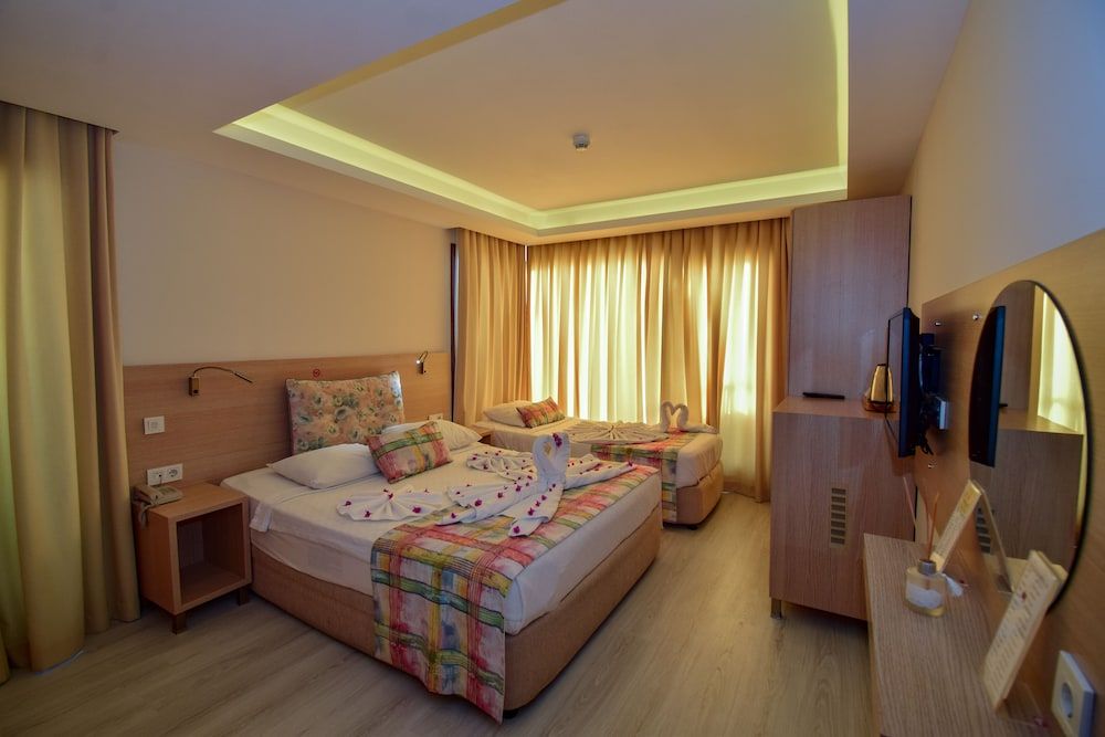 City Hotel Marmaris Triple Suite, Terrace