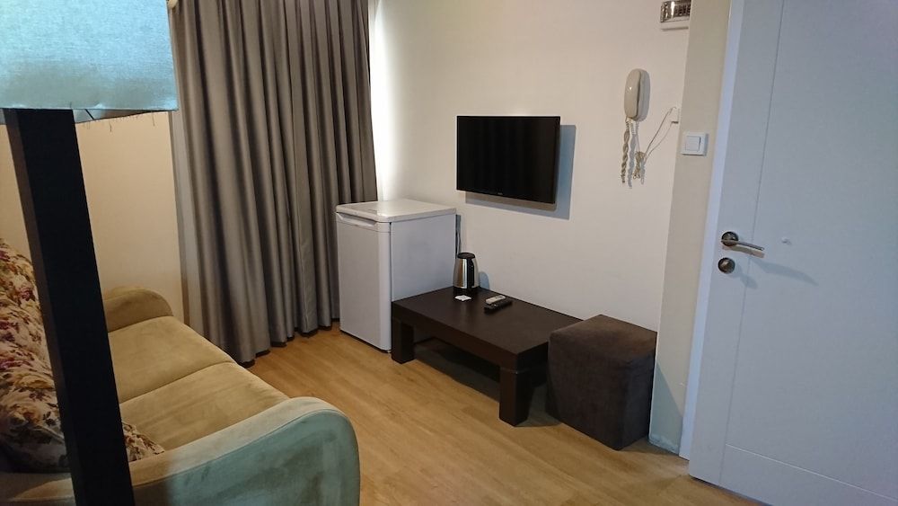 Hotel Liva Suite Standard Room, Smoking 14