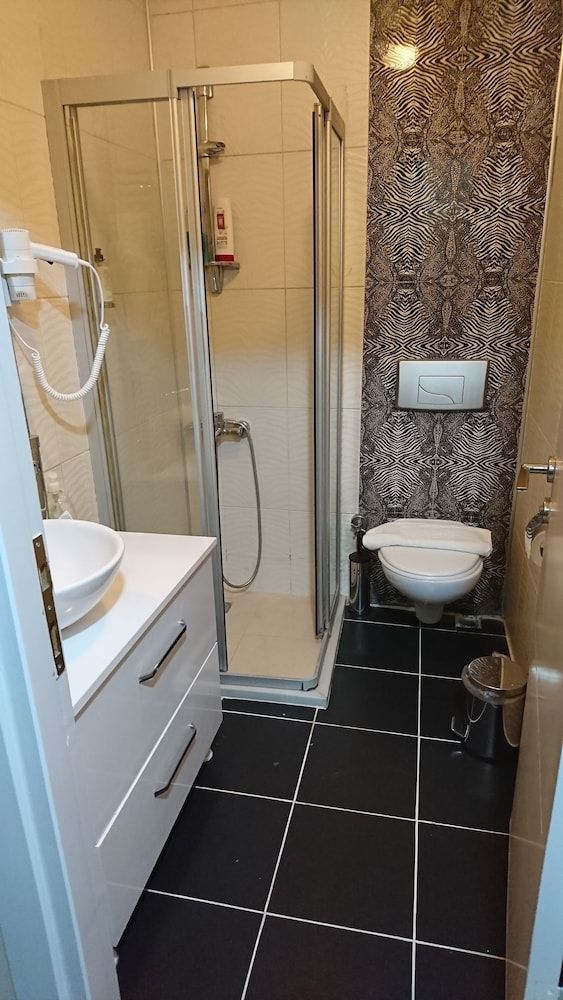 Hotel Liva Suite Standard Room, Smoking 10