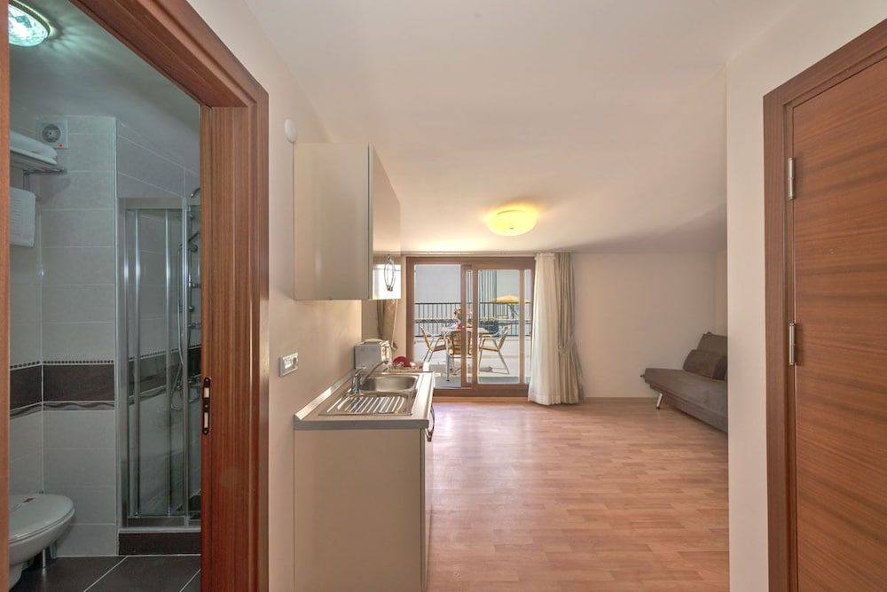 undefined Taxim Marin Hotel 2