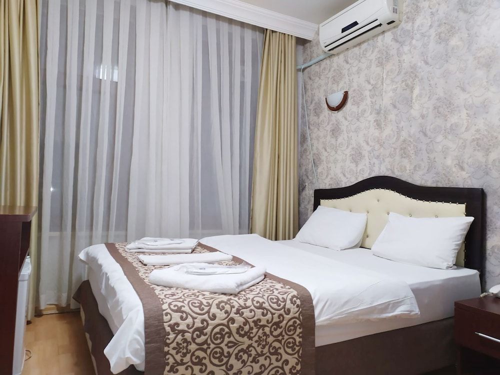 undefined Taxim Marin Hotel 8