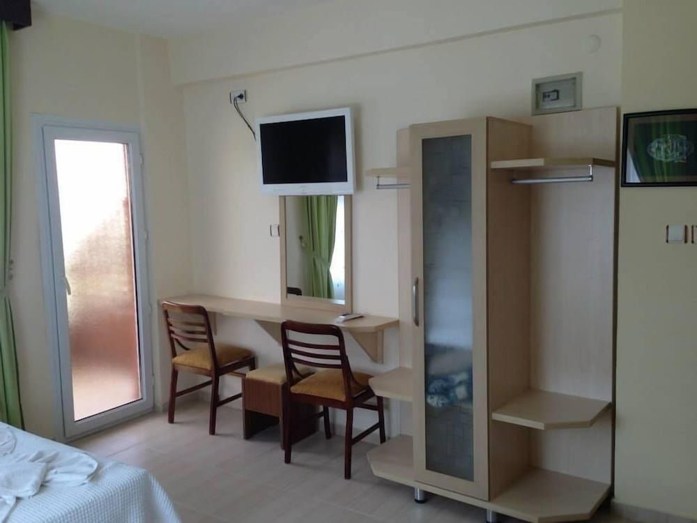 undefined Besik Hotel 3