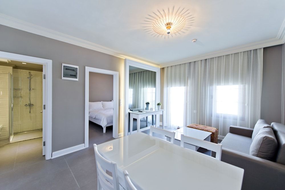 Superior Apartment, Kitchen, City View