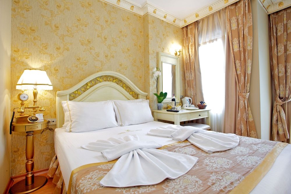 White House Hotel Istanbul Standard Double Room 2