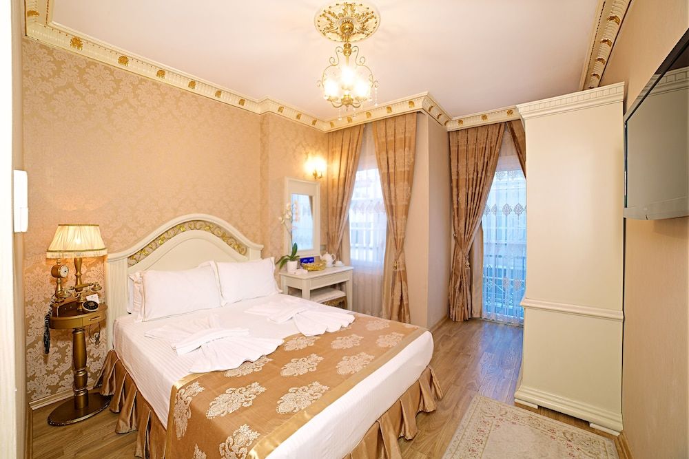 White House Hotel Istanbul Standard Double Room 2