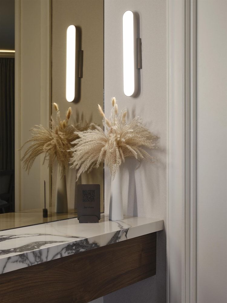 undefined Vogue Hotel Montreal Downtown, Curio Collection by Hilton 9