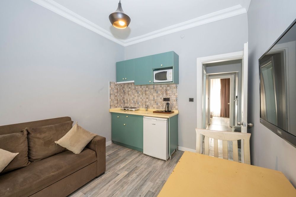 Cirrus Suites Studio Suite, 1 Bedroom (Sofabed) 9