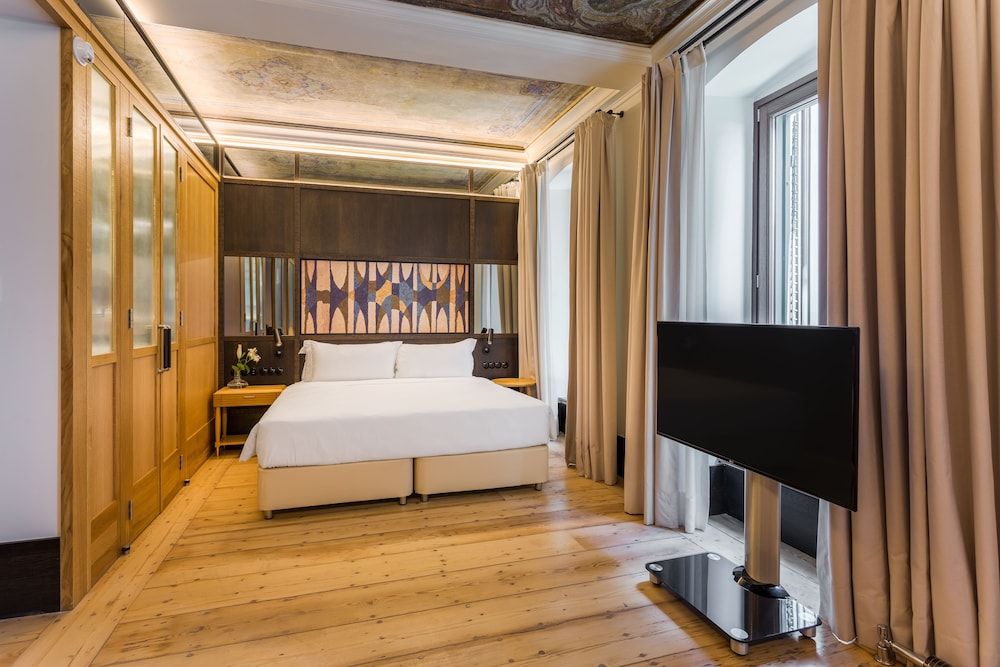 undefined The Wings Hotels Collection 9