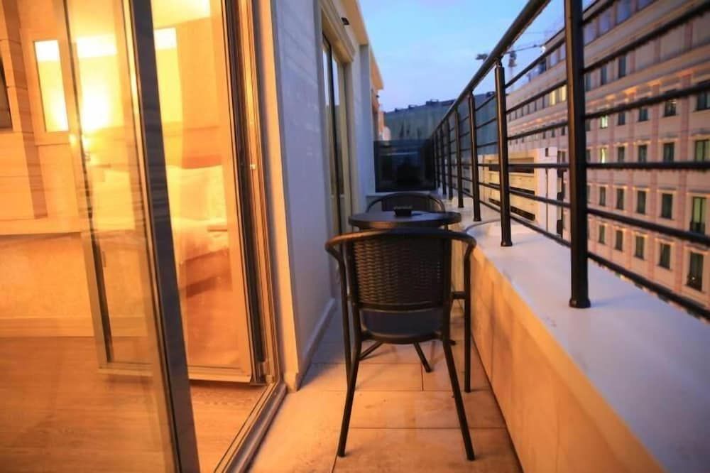 undefined Regard Hotel 6