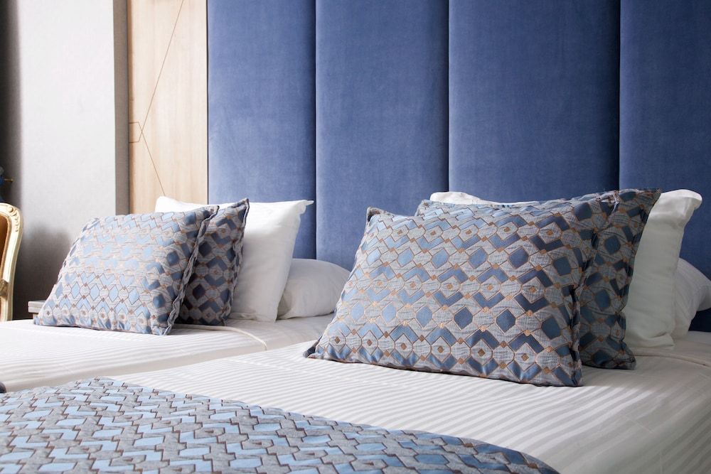 Aspen Hotel Istanbul Economy Double or Twin Room 6