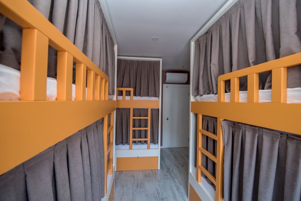 Sakura Hostel & Pub Basic Shared Dormitory, Men only 3