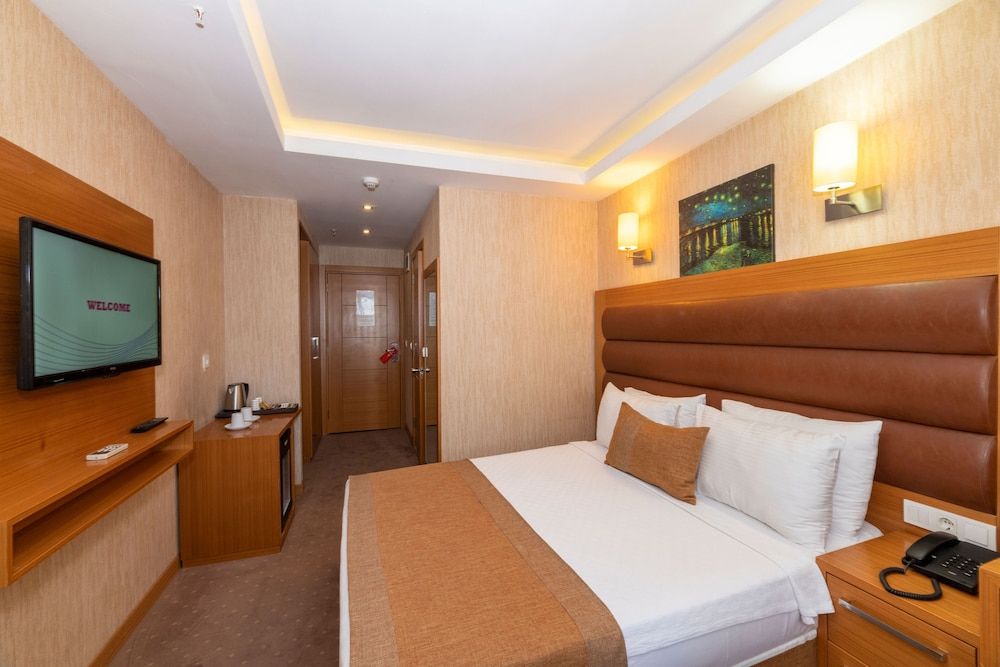 undefined Regno Hotel 8