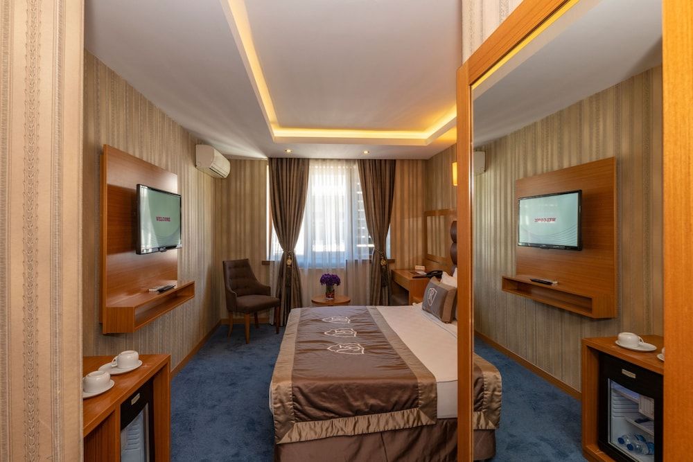 undefined Regno Hotel 5