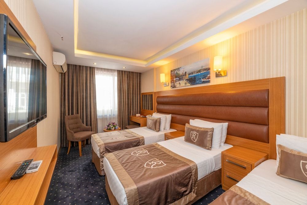 undefined Regno Hotel 4