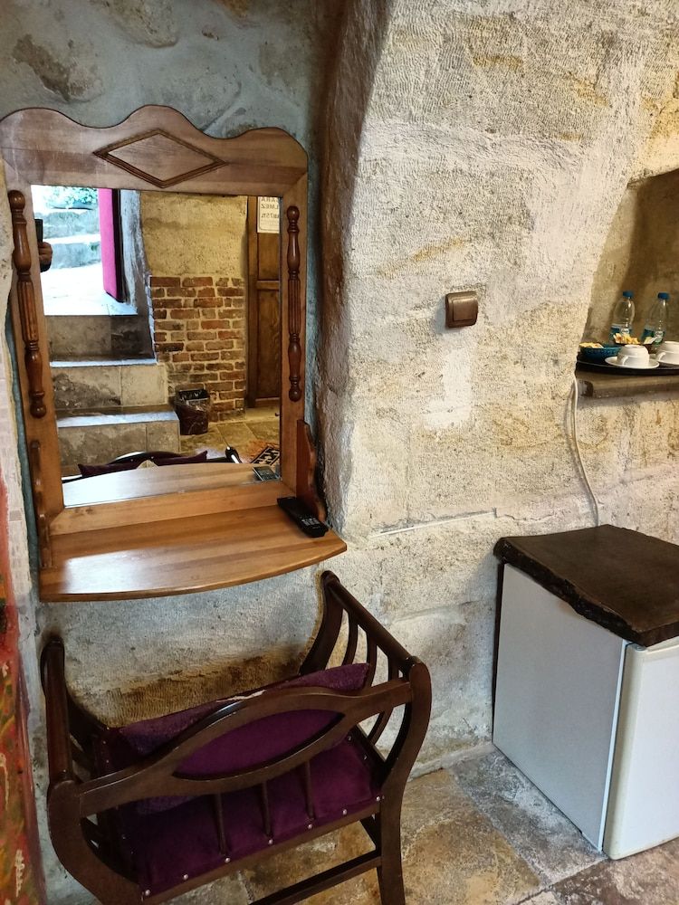 Naturels Cave House Economy Double Room (Stone) 4
