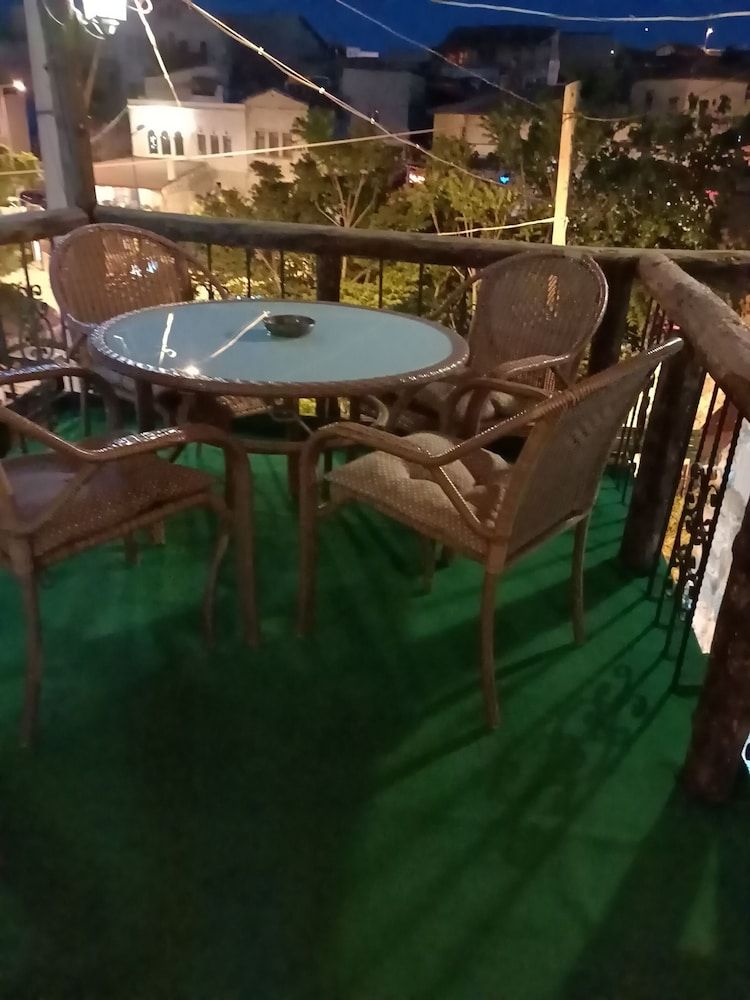 Naturels Cave House Comfort Room 14