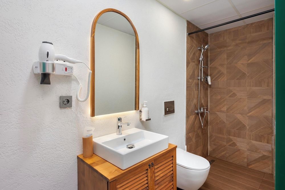 undefined Azuu Hotel 9