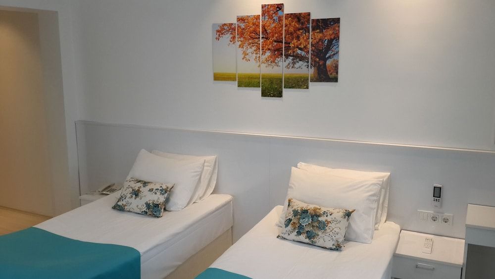 Payidar Hotel Standard Room 3