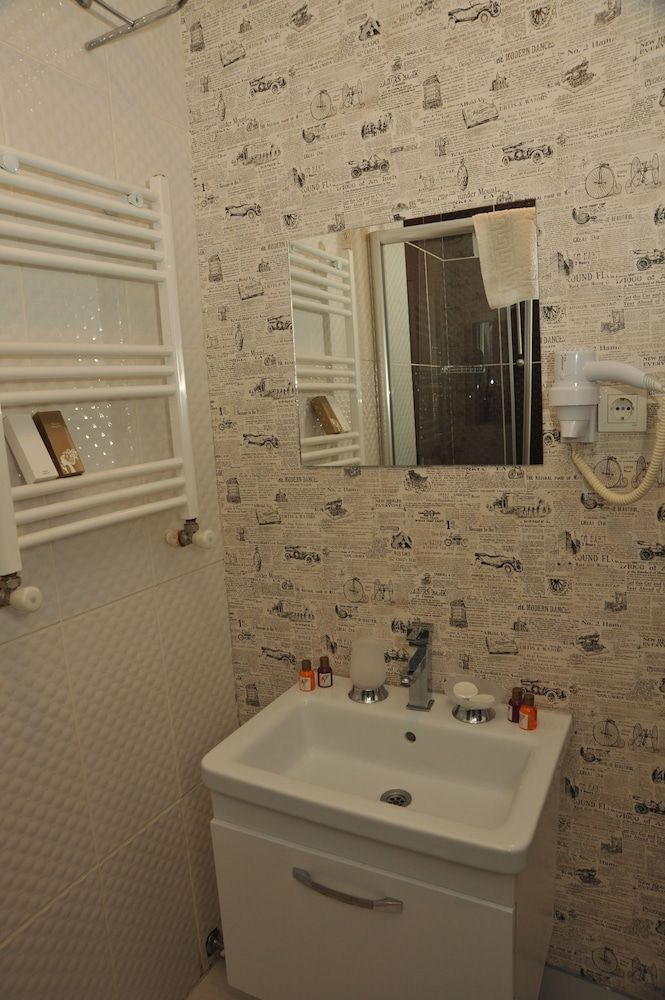 Pera 26 Standard Double Room 3