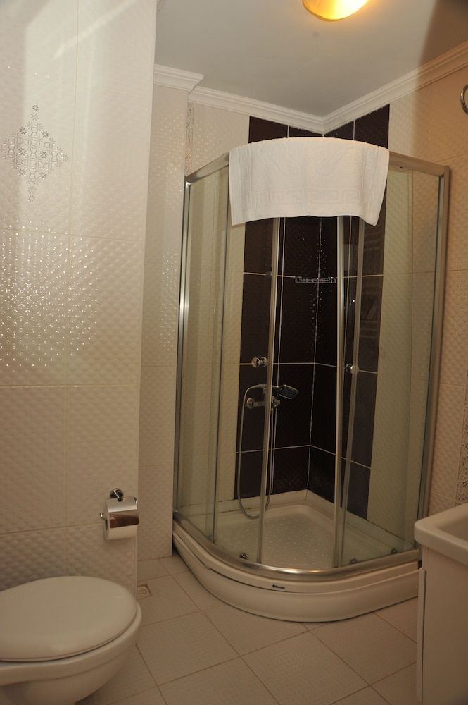 Pera 26 Standard Double Room 4