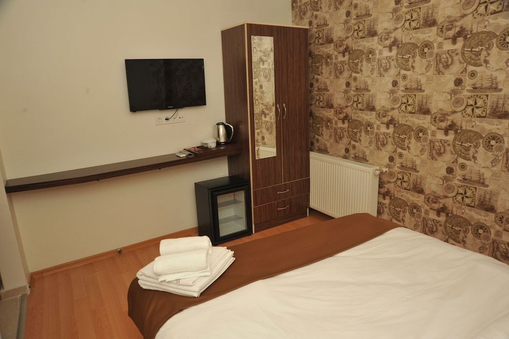 Pera 26 Standard Double Room 2