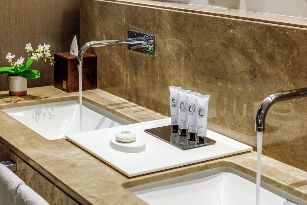 Sirene Luxury Hotel Bodrum Deluxe King Room with Sea View 5