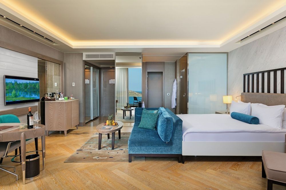 Sirene Luxury Hotel Bodrum Deluxe King Room with Sea View 10