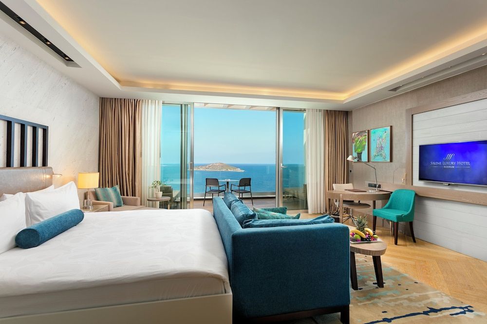Sirene Luxury Hotel Bodrum Deluxe King Room with Sea View 3